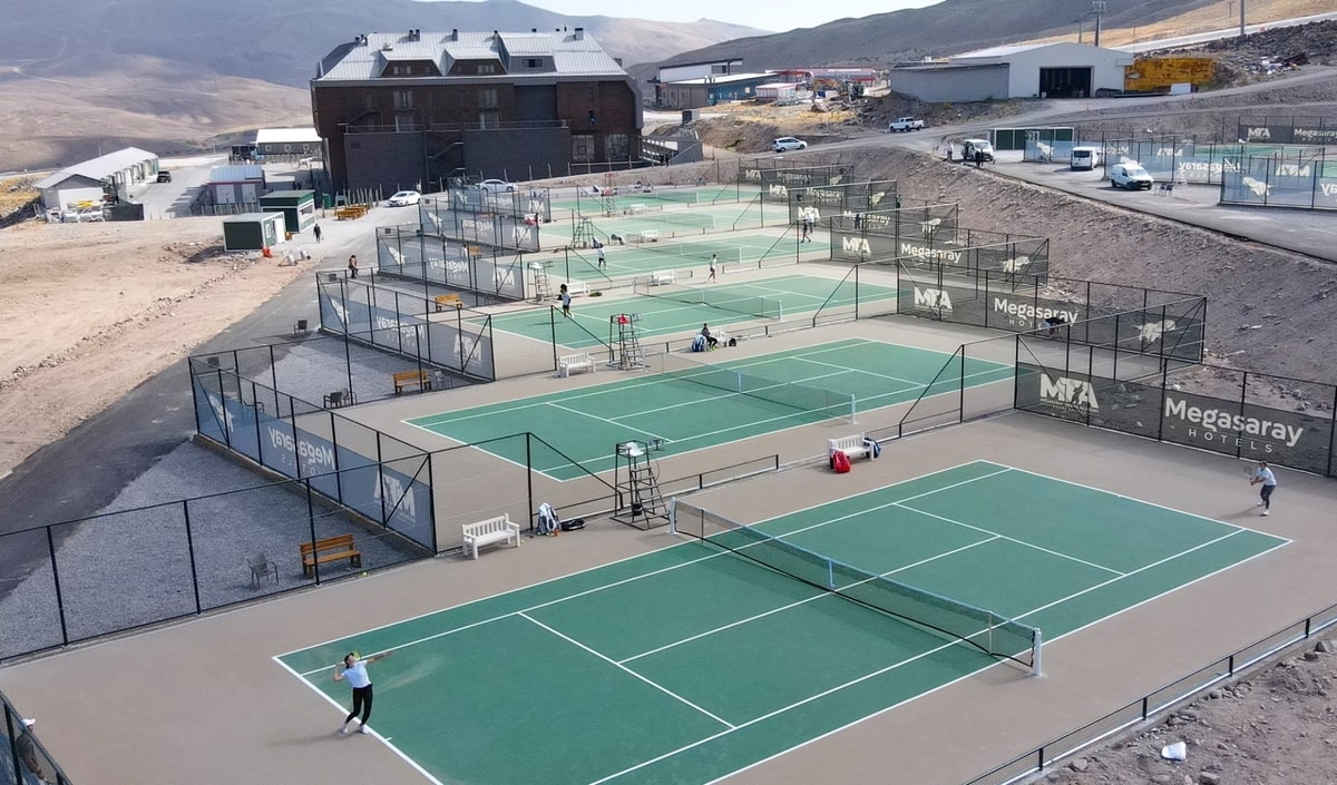 Tenis (2)