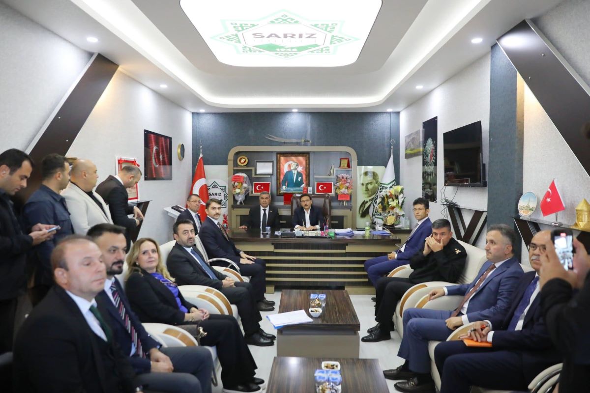 Vali Gökmen Çiçek’ten Chp’li Belediye’ye Ziyaret! 3
