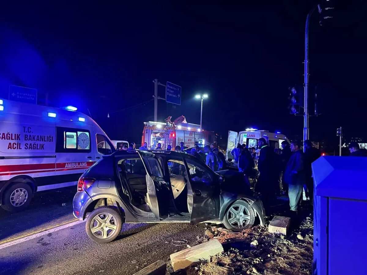 Bakan Kacır’ın konvoyunda korkunç kaza! İl başkanı hayatını kaybetti!