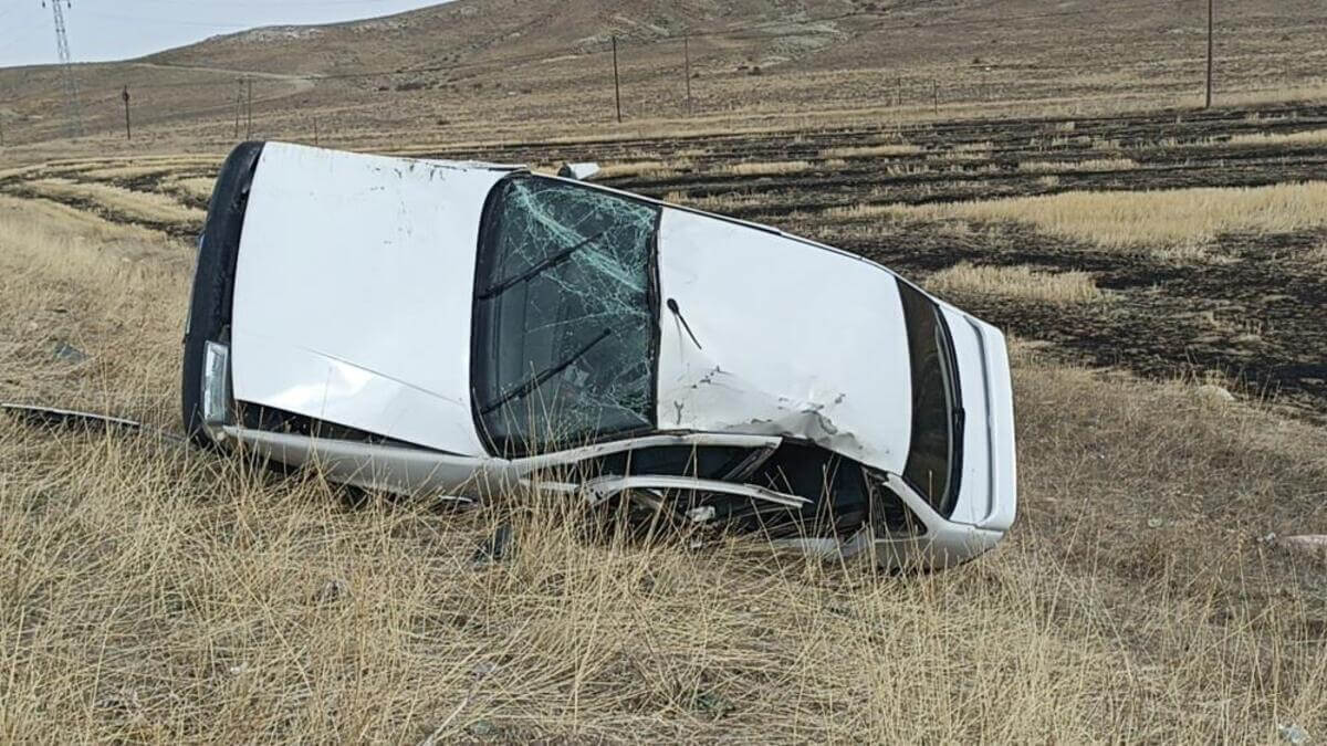 Feci Kaza! Takla Atan Araçta, Aynı Aileden 2'Si Çocuk 4 Kişi Yaralandı! (2)