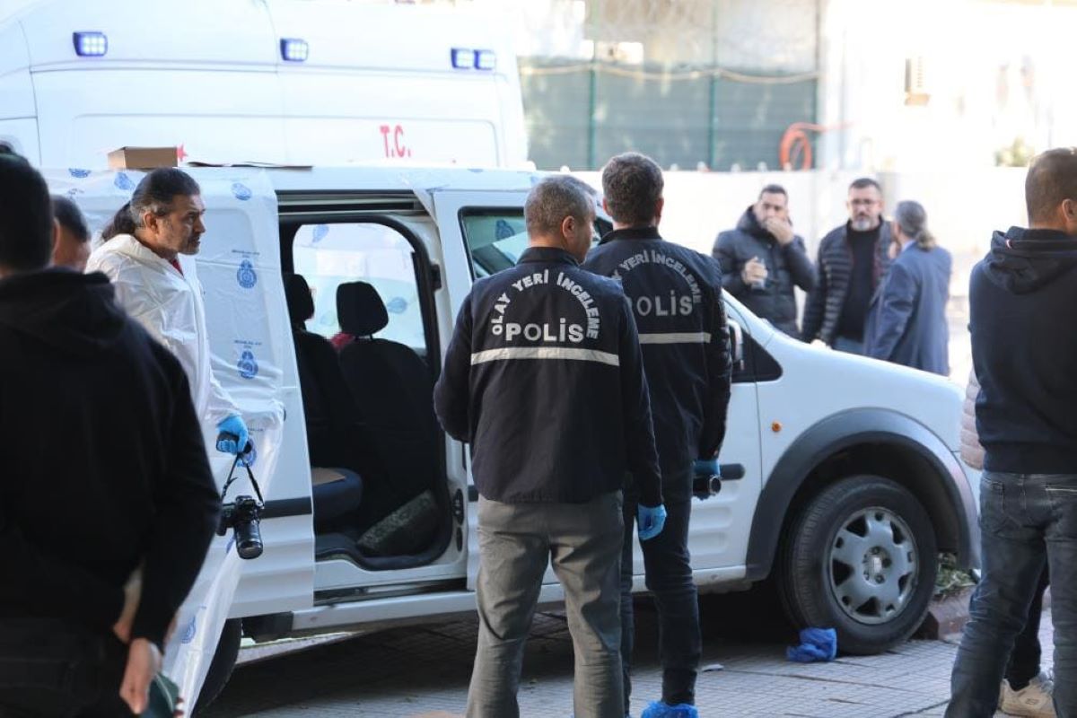Feci Olay Nişanlanan Eski Sevgilisini Öldüren Kadın, Intihar Etti! 3