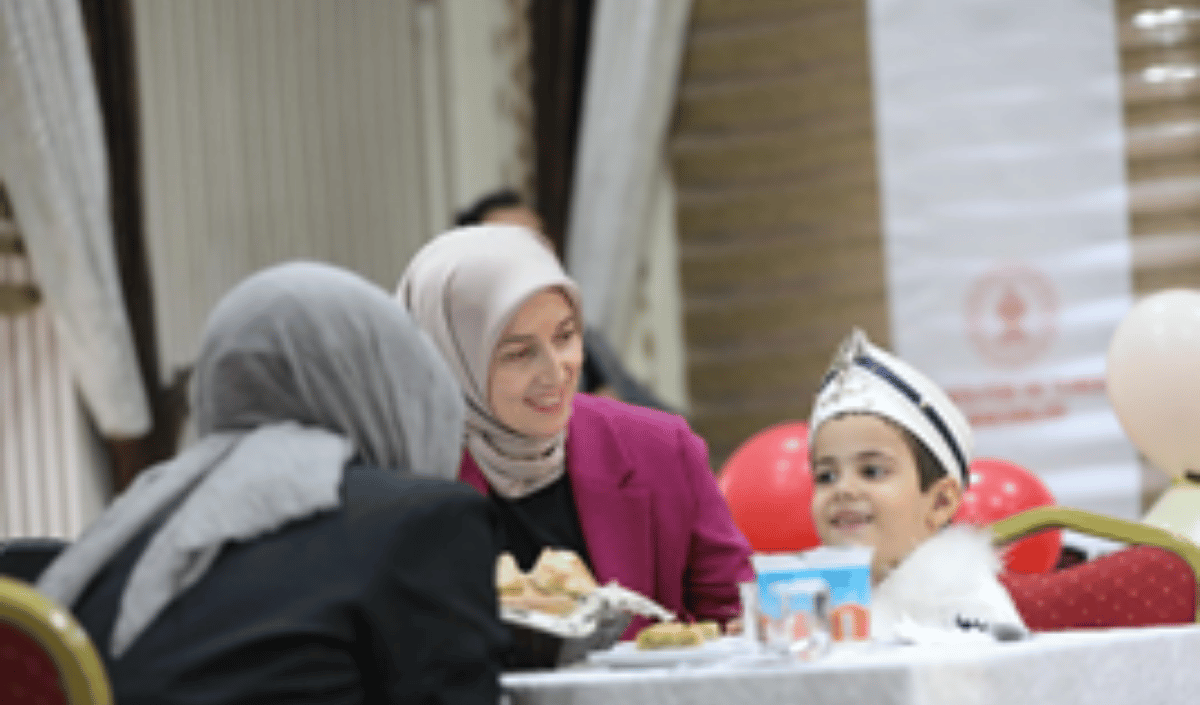 Hareketsiz Yaşam Ve Fastfood Gençlere Diyabete Sebep Oluyor (12)