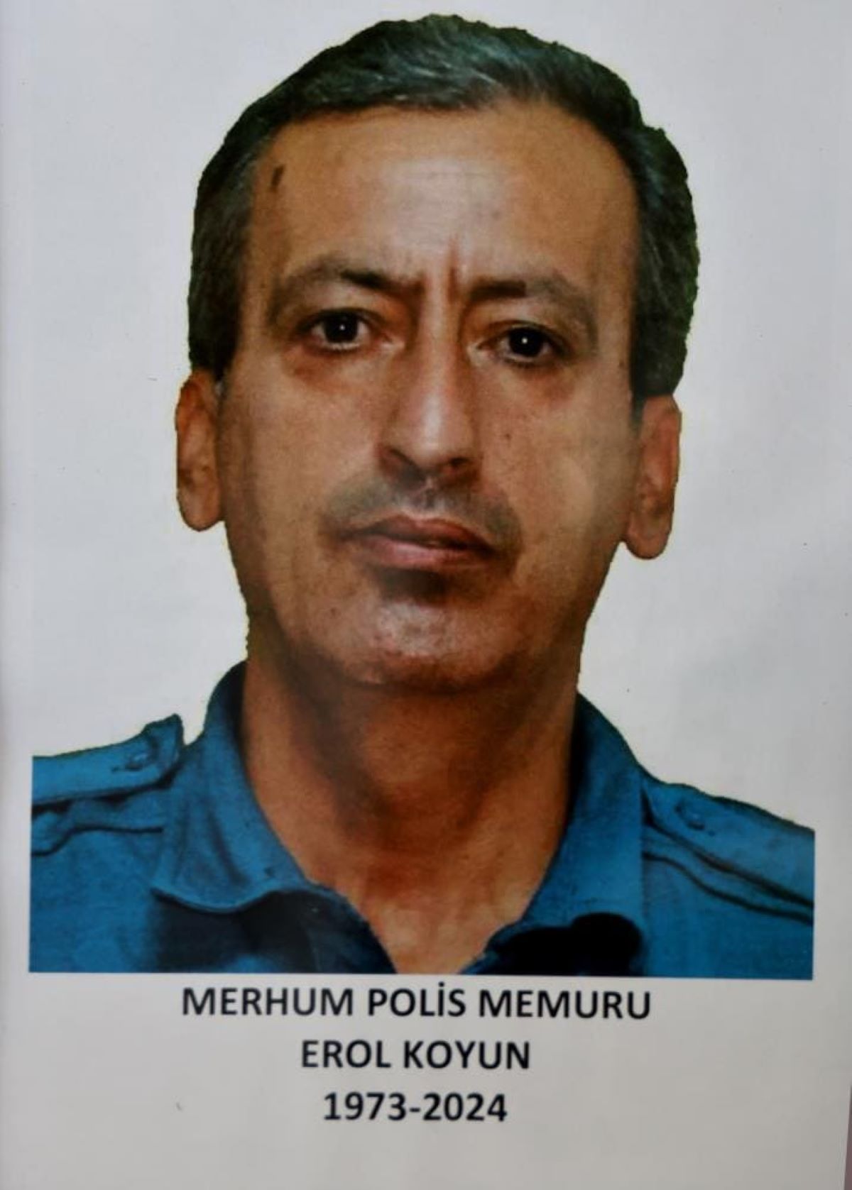 Hayatını Kaybeden Polis Memuru Eşini Asker Selamıyla Uğurladı 4