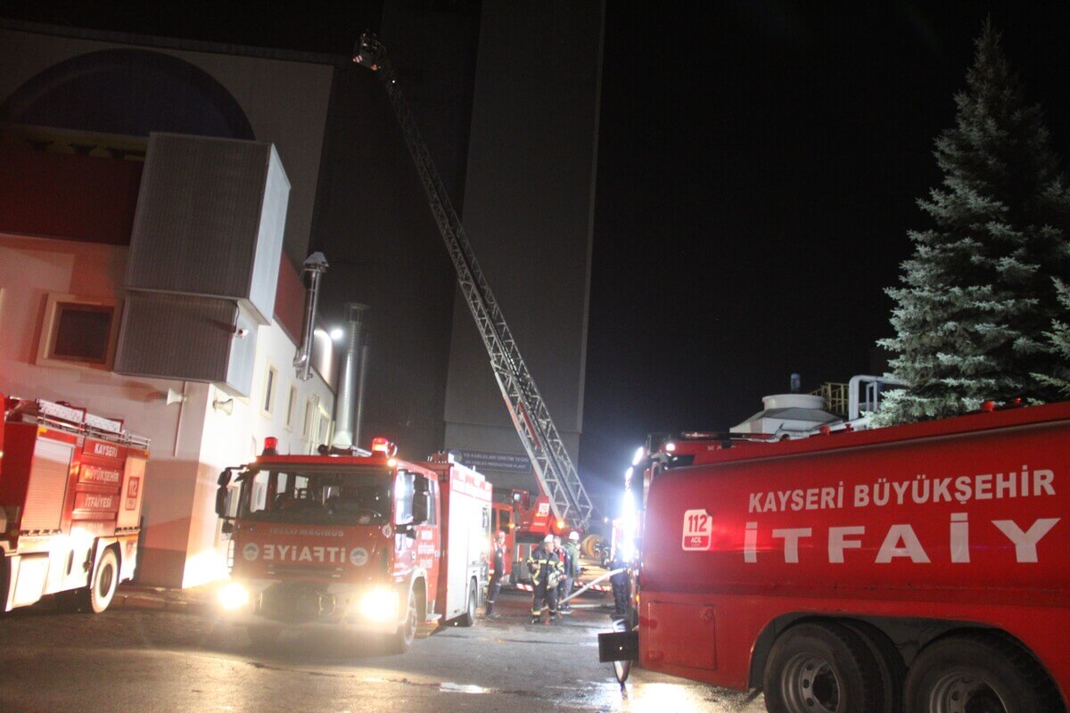 Hes Kablo Fabrikasında Çıkan Yangın Sonrası Önemli Açıklamalar! (3)