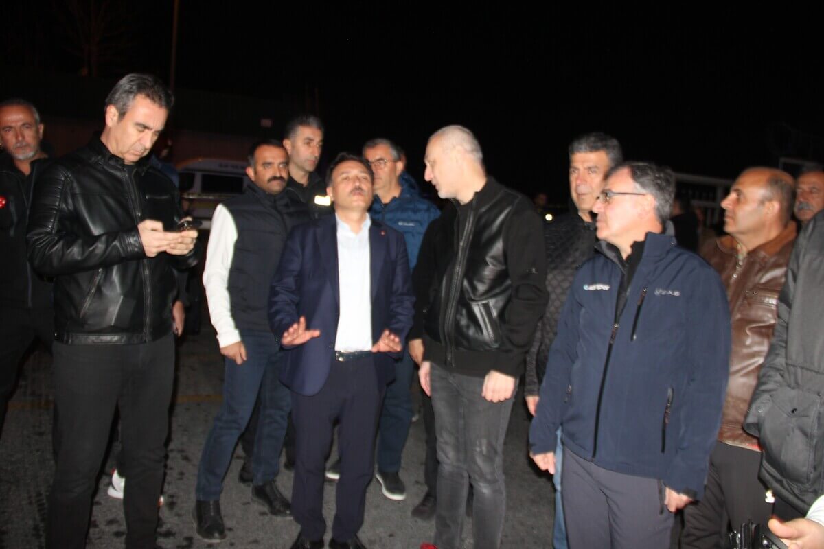 Hes Kablo Fabrikasında Çıkan Yangın Sonrası Önemli Açıklamalar! (4)