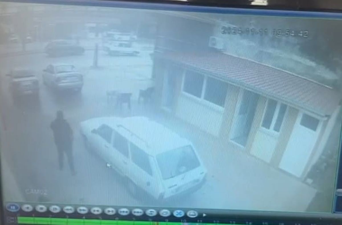 Husumetli Kuzeninin Üzerine Kurşun Yağdırdı O Anlar Kamerada! 1