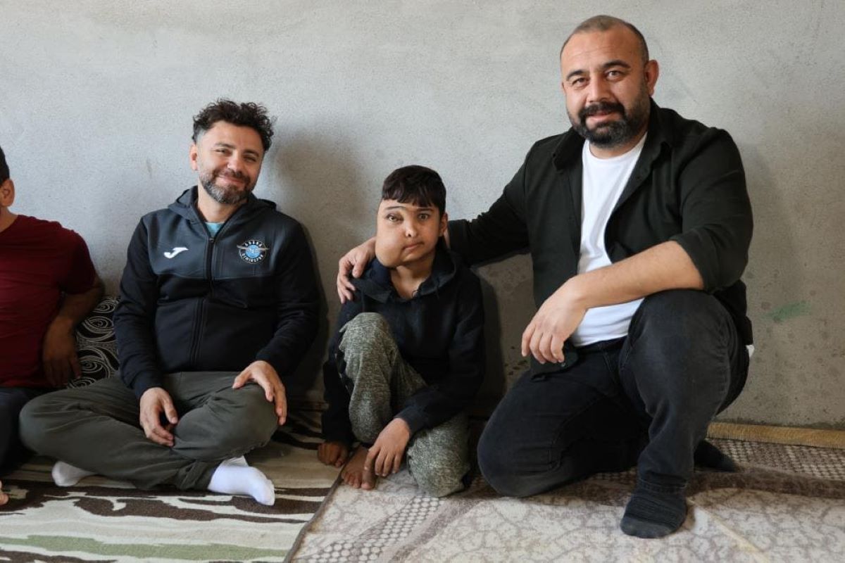 İki Farklı Yüzü Varmış Gibi Gözüken Enes, Gen Tedavisi Ile Sağlığına Kavuşacak! 3