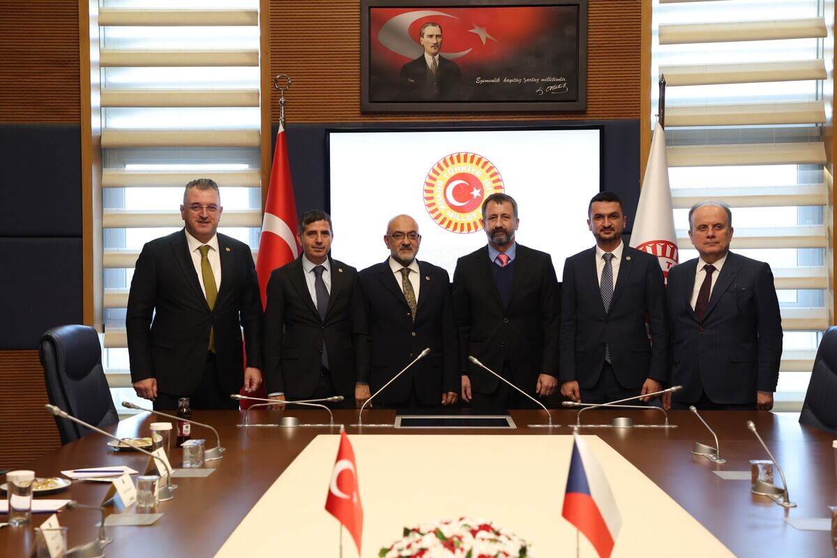 Kayseri Milletvekili Ile Çekya Büyükelçisi Arasında 'Vize' Toplantısı! (2)