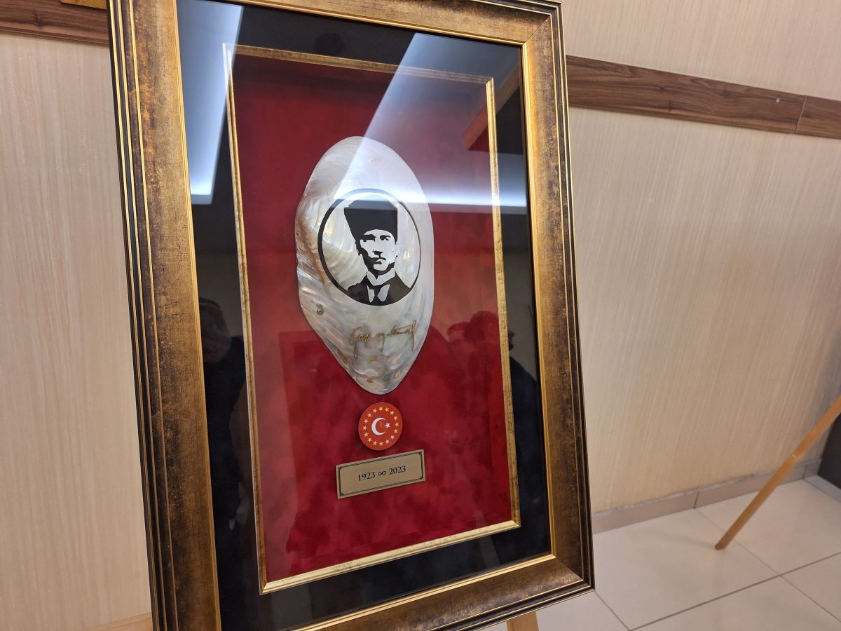 Kayseri’de ‘10 Kasım Atatürk Portreleri Sergisi’ Görenleri Hayran Bıraktı! 4