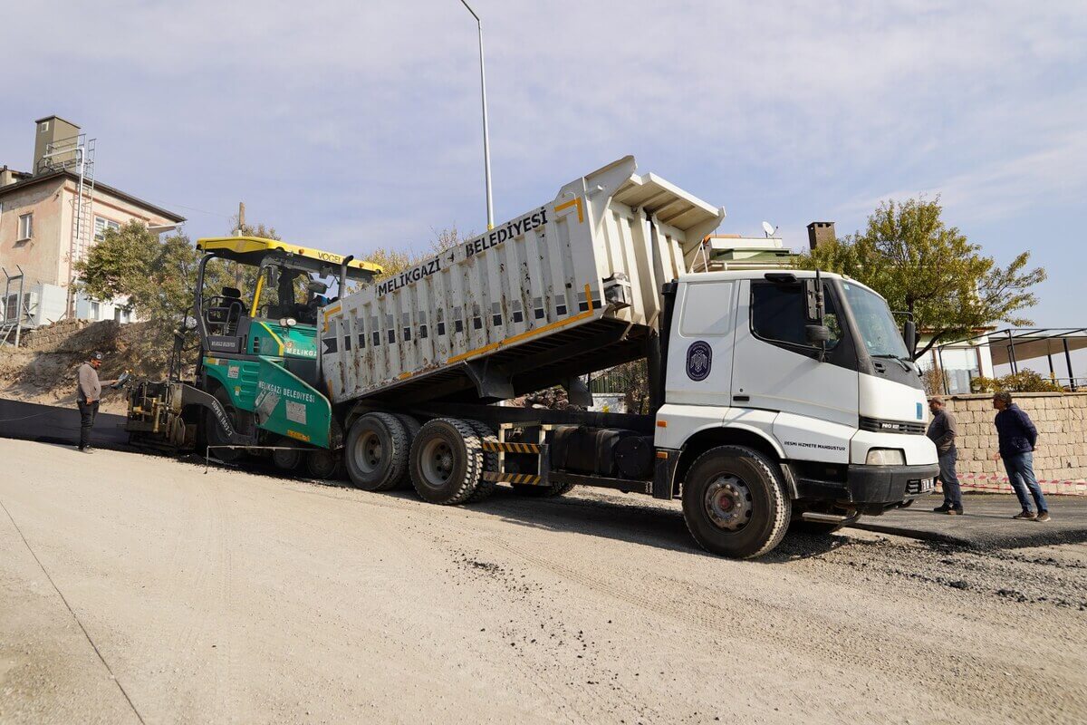 Kayseri'de Yeni Yollar Açılıyor Şehir Ulaşımına Büyük Katkı Sağlayacak! (4)