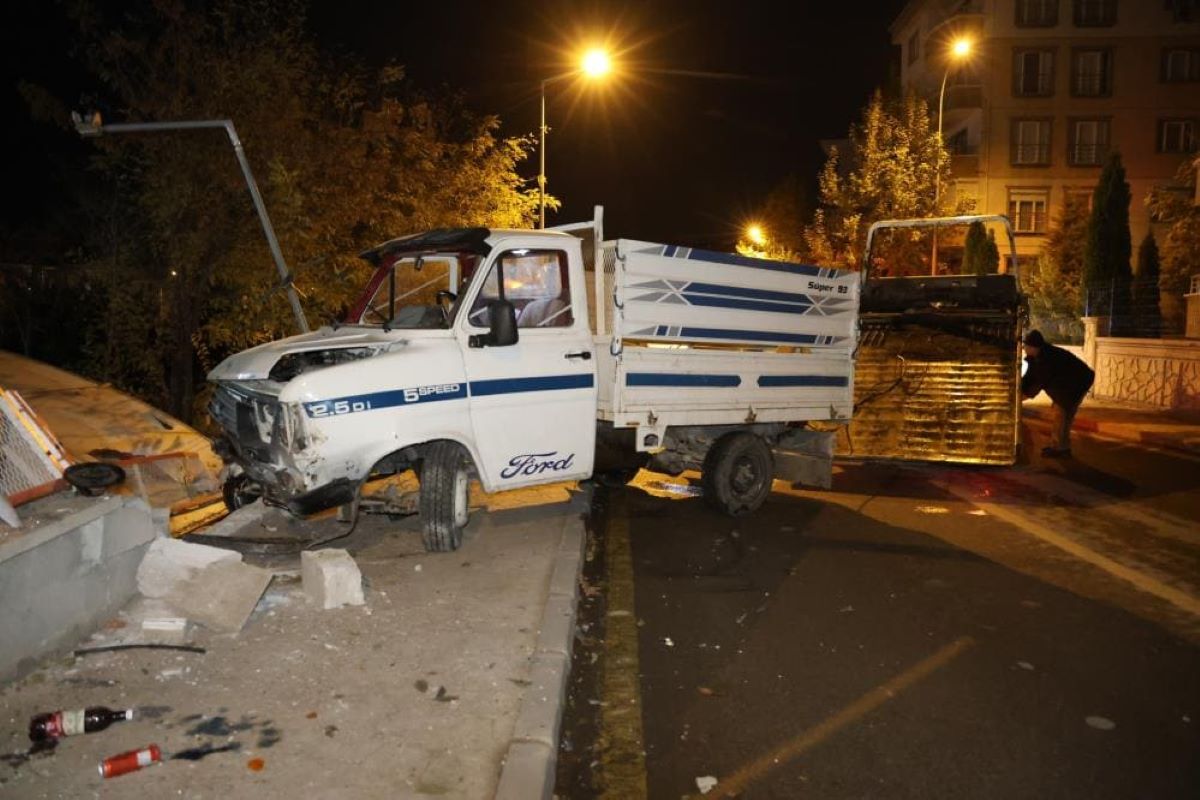 Kaza Yapan Alkollü Çıkan Sürücü İnanmıyorum Komiserim, Bir Daha Ölçebilir Miyiz 3