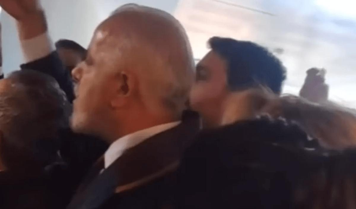 Narin Güran duruşmasına Gülben Ergen de katıldı! Dışarıda kalan avukatlar çıldırdı!
