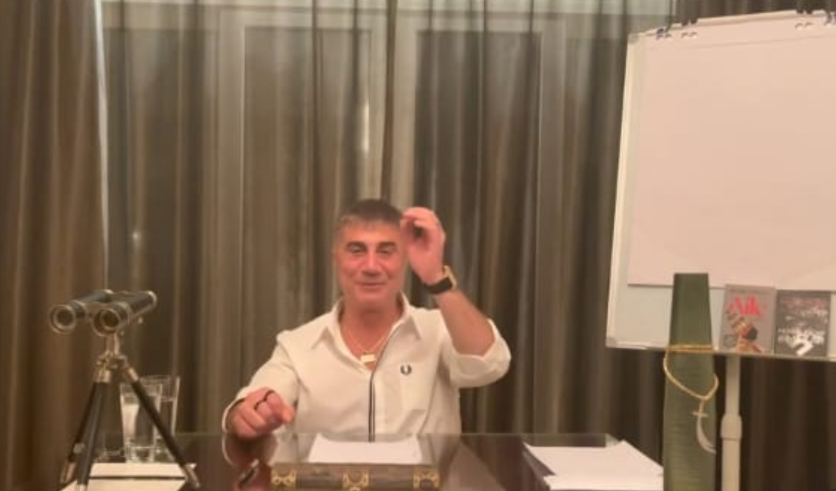 Sedat Peker doğum günü partisinde ortaya çıktı! O pozlara yorum yağdı!