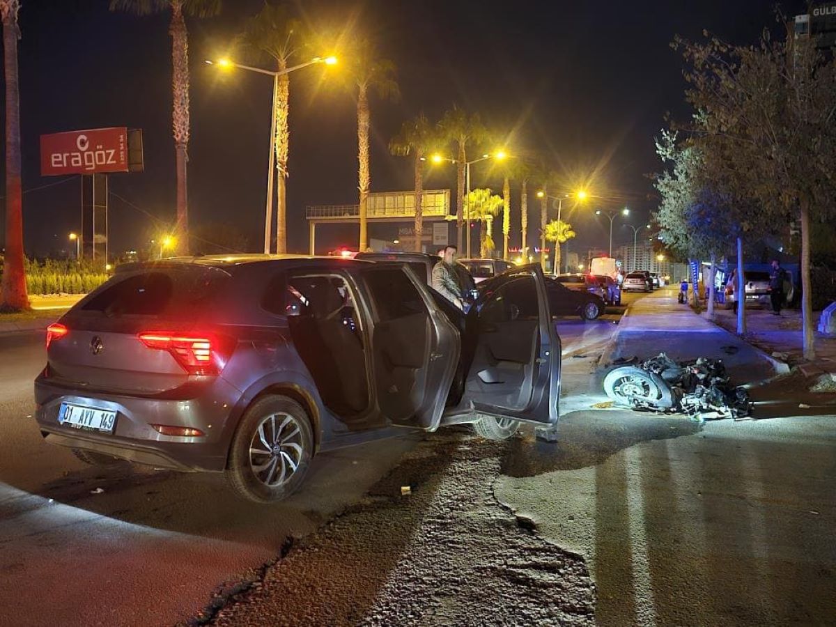 Otomobil Ile Motosiklet Çarpıştı 1 Ölü 2