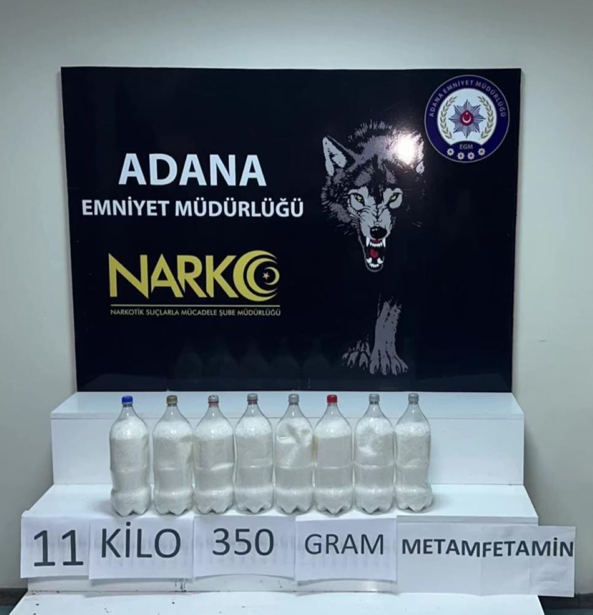 Polis Baskın Yaptı Koltuk Altına Zulalanmış 8 Pet Şişe Içinden Bakın Ne Çıktı! 3