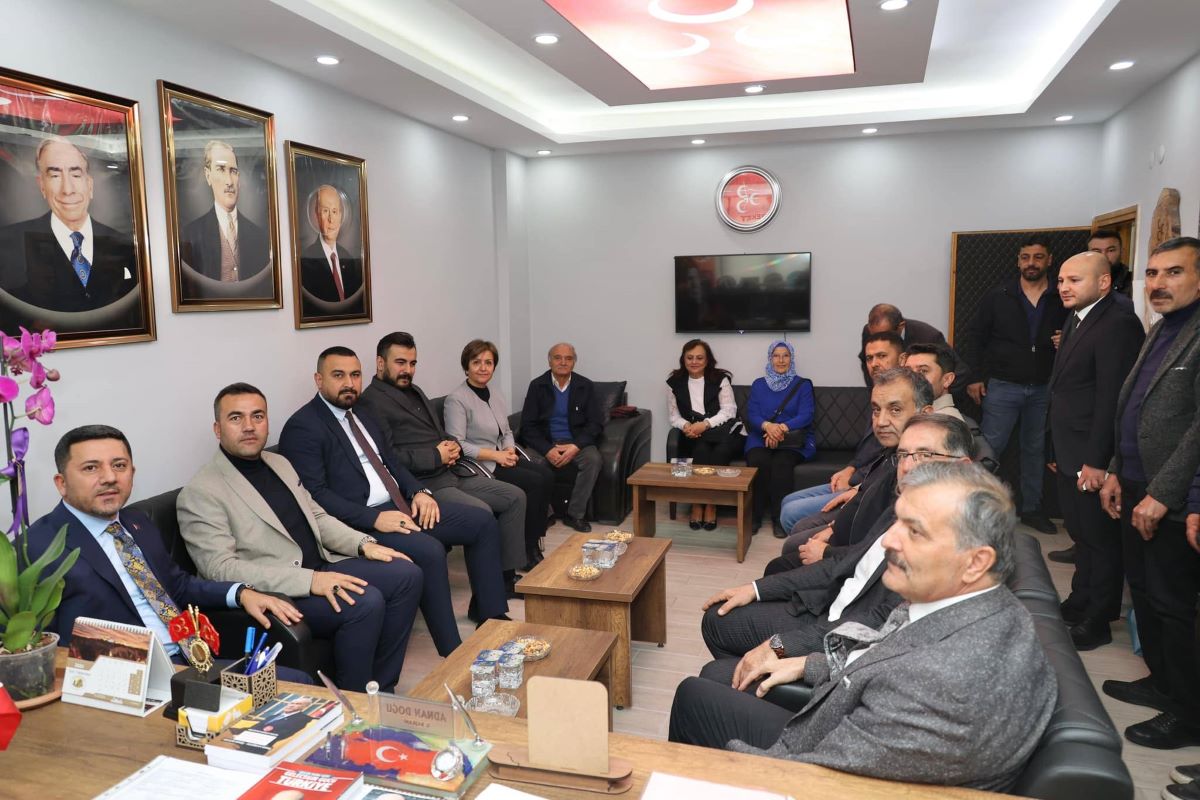 Rasim Arı’dan Ak Parti Ve Mhp’ye Dikkat Çeken Ziyaret! 2