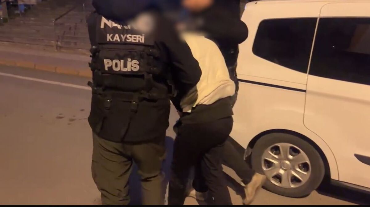Uyuşturcvu (2)