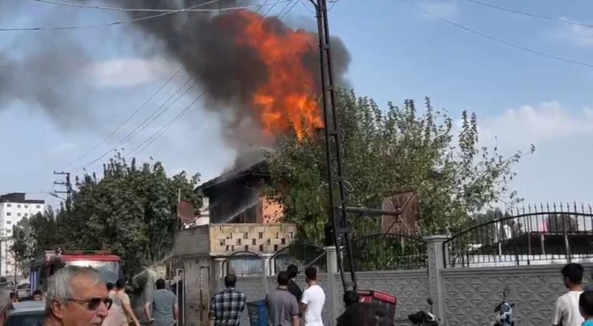 Uyuşturucu Bağımlısı Genç Dehşet Saçtı Ev Küle Döndü! 2