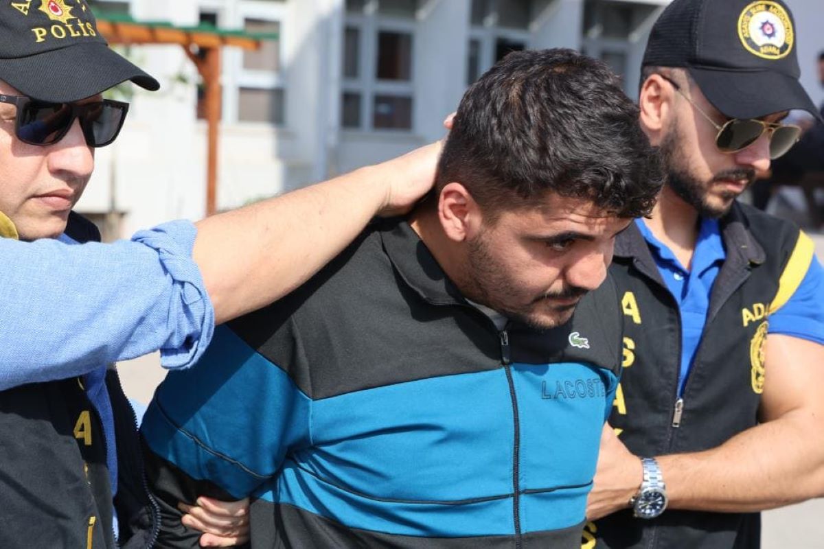 Uzun Namlulu Silahlarla Saldırı Eylemi Yapacaklardı Polise Yakalandılar! 2