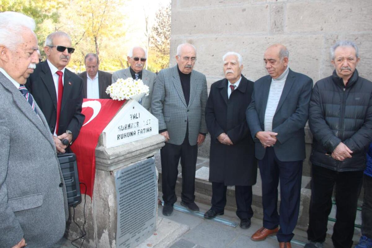 Vali Bey (1)