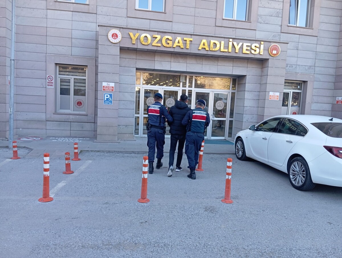 Yozgatta Cezaevi Firarisi Sahte Kimlikle Daha Fazla Kaçamadı! (1)