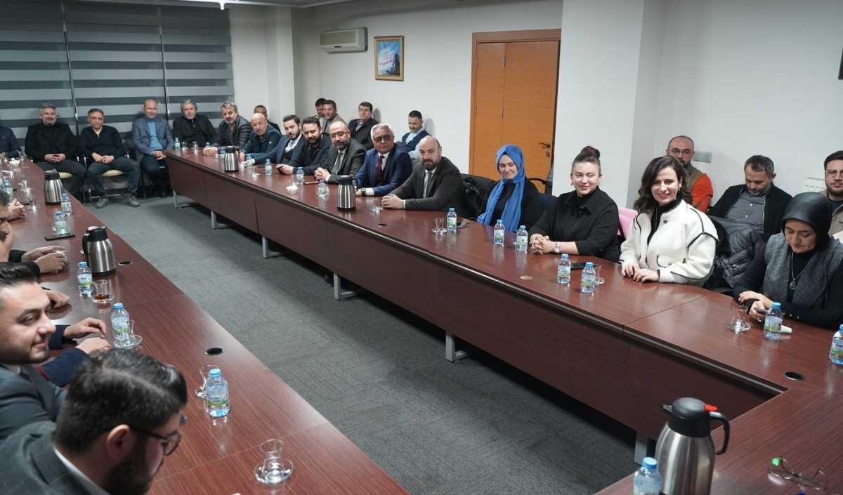 Ak Parti Kayseri’de Kritik Zirve! Bakın Üzüm Hangi Isimlerle Bir Araya Geldi (2)