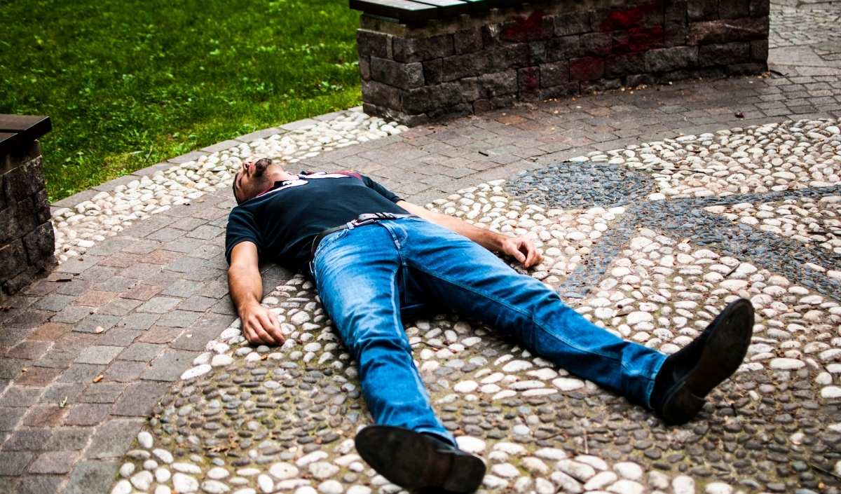 Ani Düşme Ve Şok Etkisi Ayaklar Yerden Kesildiğinde Sağlık Riski Artıyor (1)