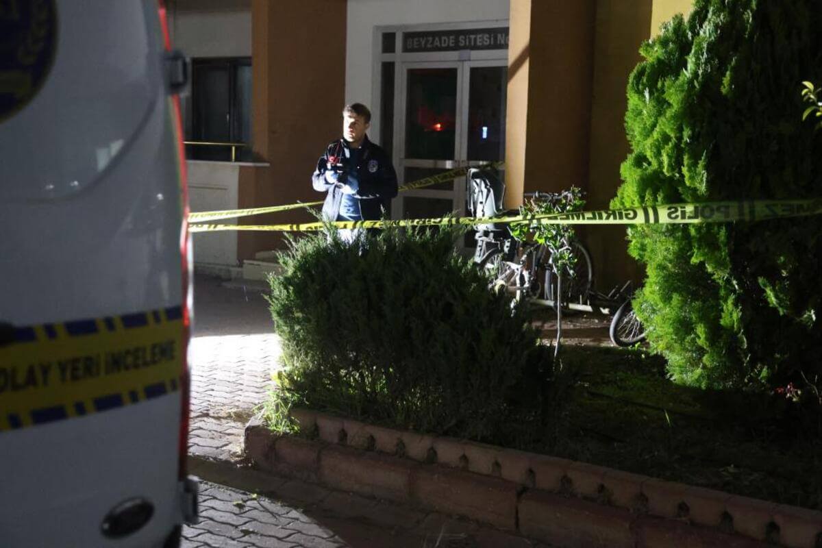 Öğretmen karısını öldüren cani av bıçağı detayıyla kan dondurdu!