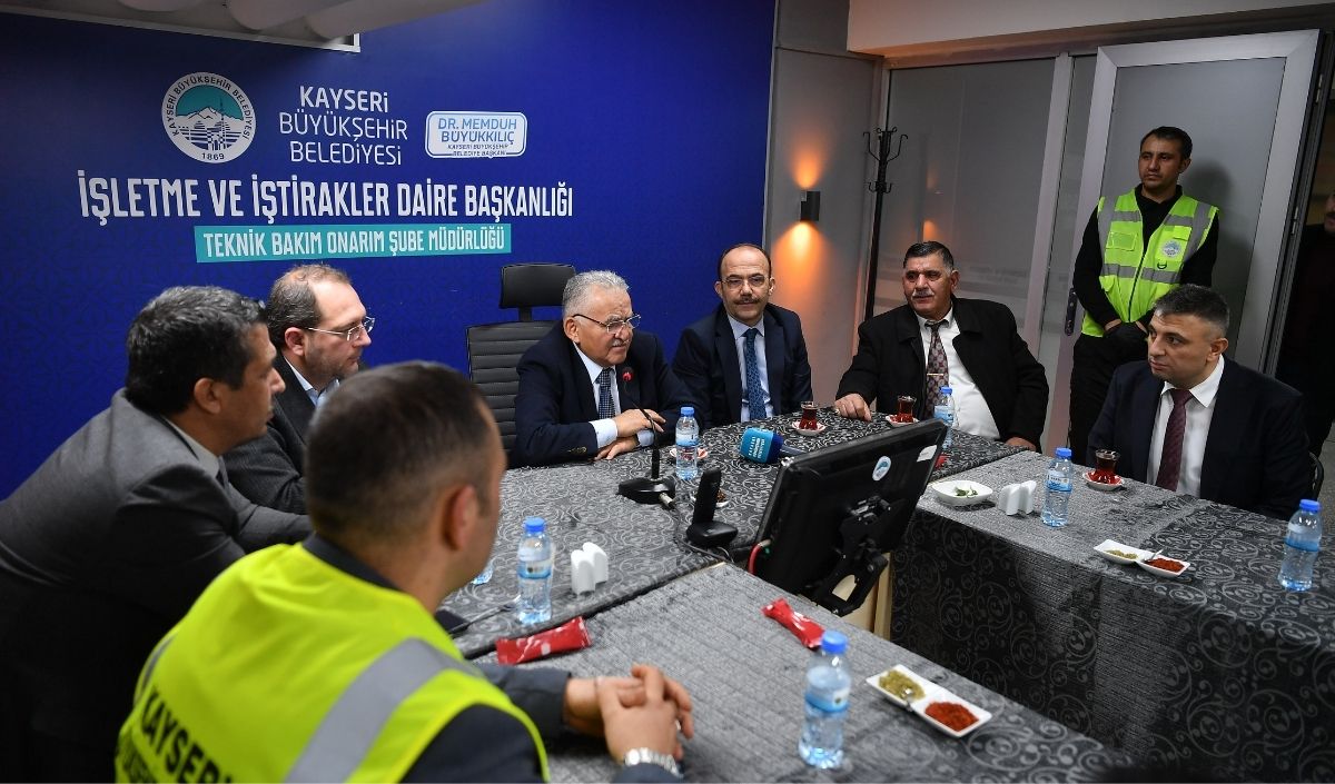 Başkan Büyükkılıç Teknik Ekibini Yalnız Bırakmadı2