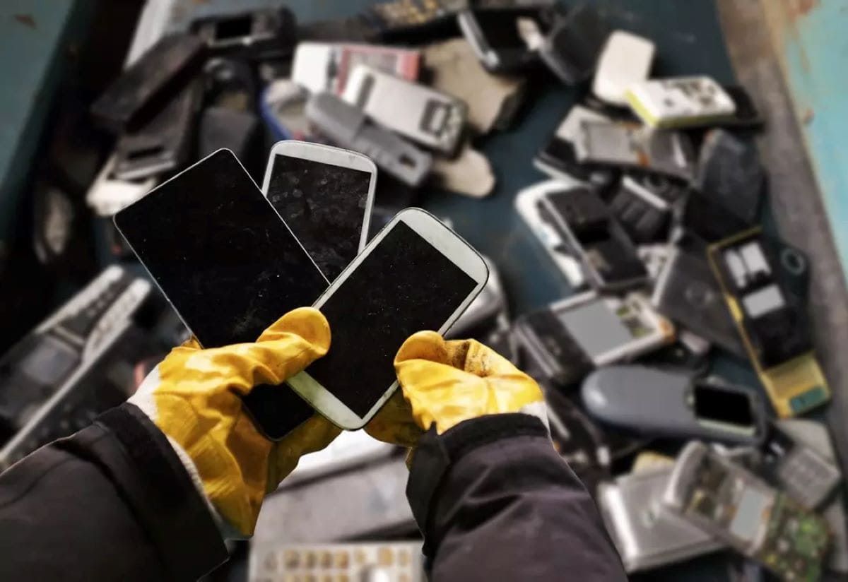 Bu Telefonlar Yarın Sabah Kullanıma Kapanıyor! 3