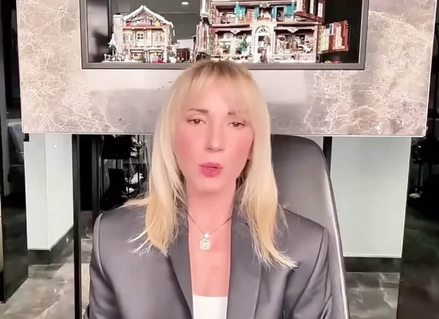 Çocukların beynini yıkayan fenomenin korkunç tavsiyeleri infial yarattı!