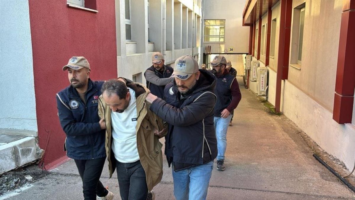 Fetö’yü Diri Tutmak Için Işsiz Kalan Örgüt Üyelerine Almanya’dan Gelen Paralar Dağıtıldı! 2
