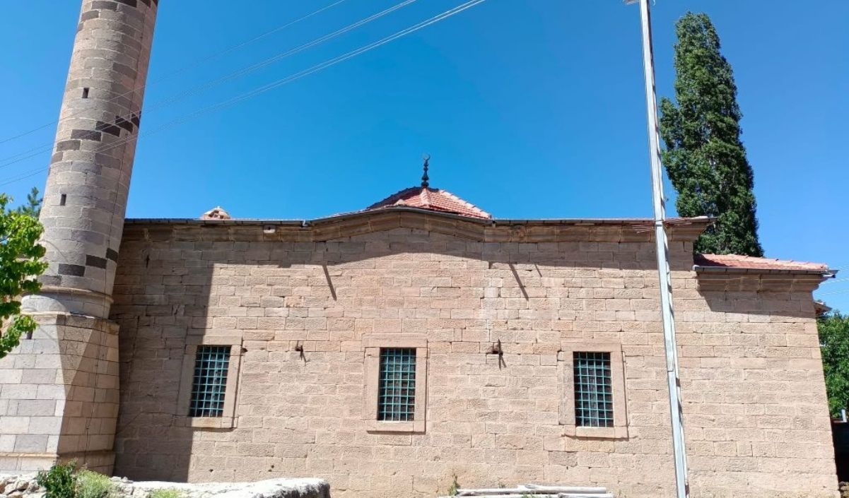 Kayseri'de Tarihi Kilise Cami Olarak Kullanılıyor! (1)