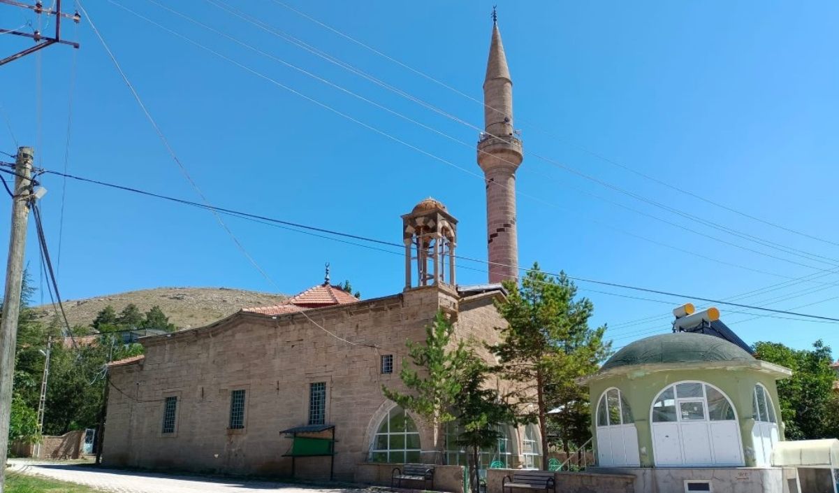 Kayseri'de Tarihi Kilise Cami Olarak Kullanılıyor! (3)