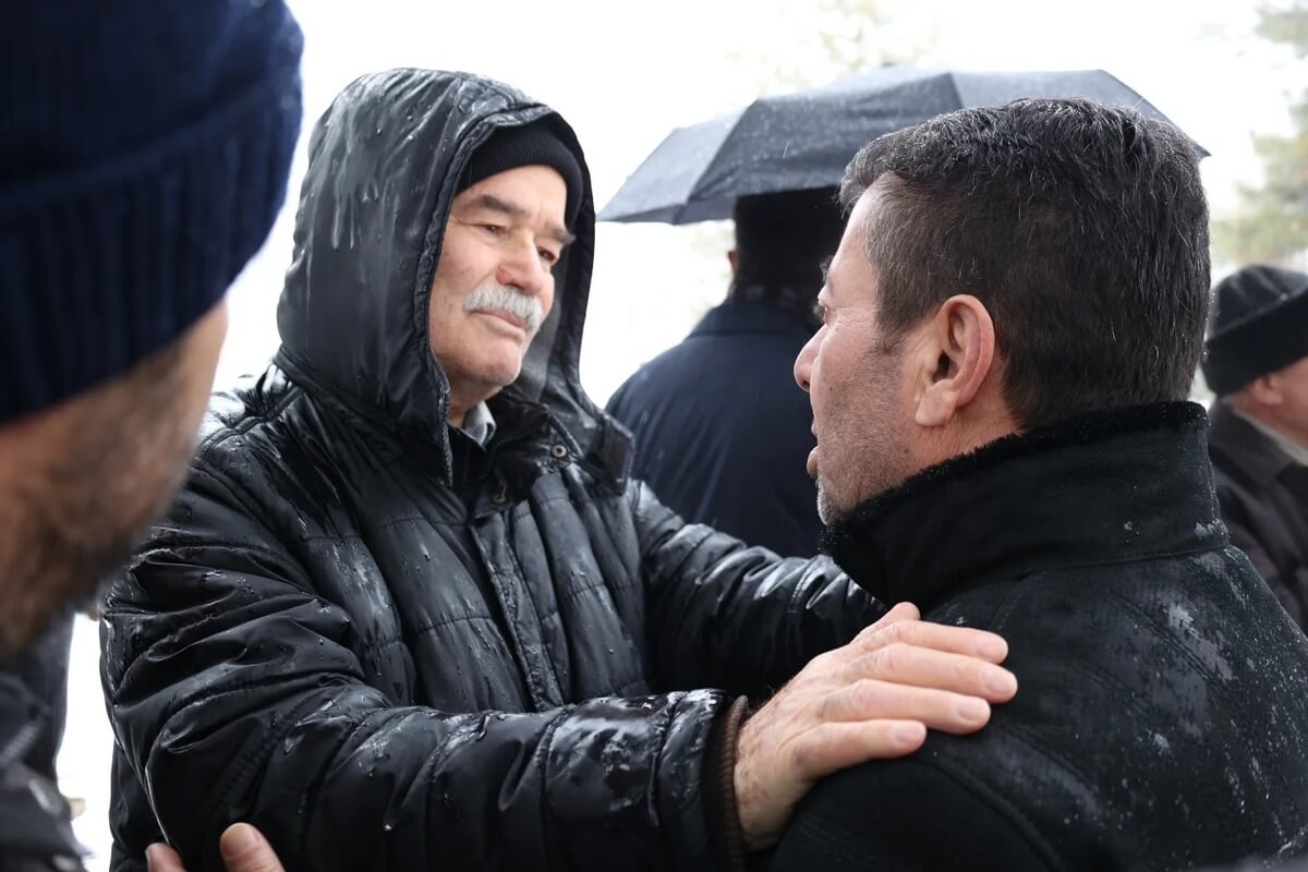 Kayserigaz Çalışanı Genç Kadın Son Yolculuğuna Uğurlandı! 2