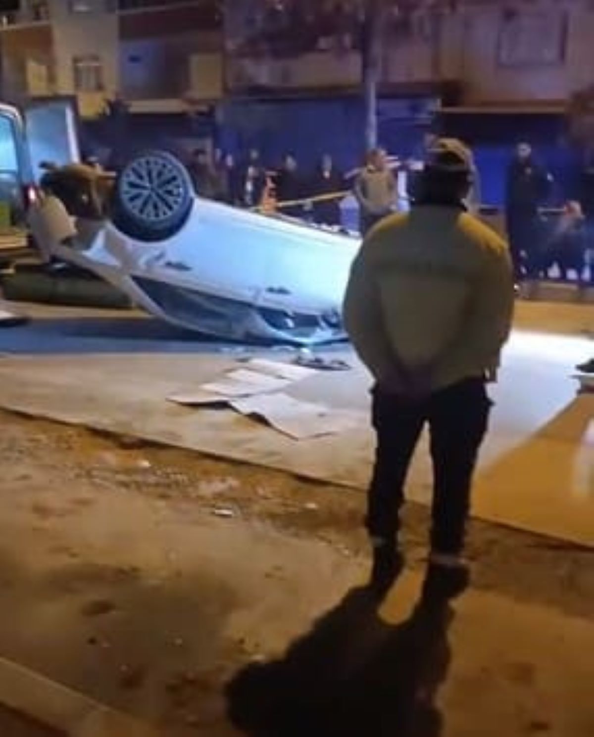 Park Halindeki Araca Ve Trafoya Çarpan Sürücü Feci Şekilde Can Verdi! 1