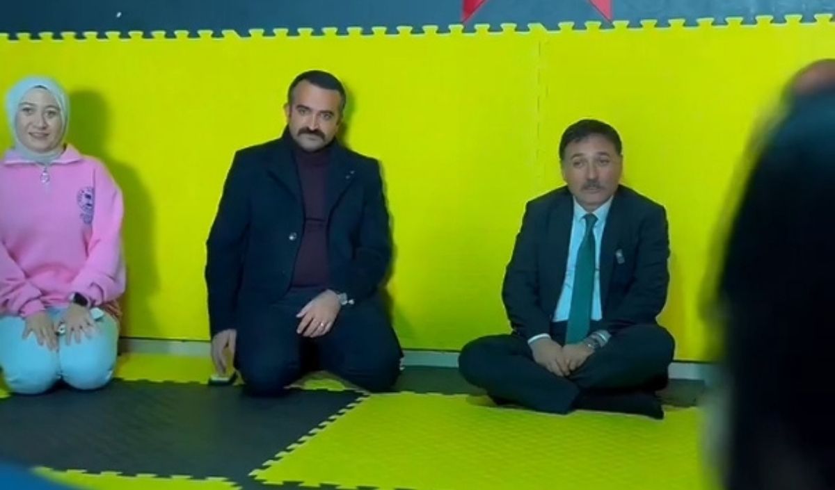 Valigökmençiçek (1)