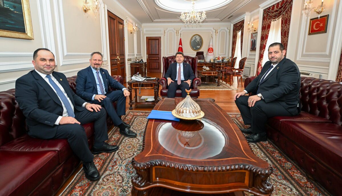 Adalet Bakanı Ataş (1)