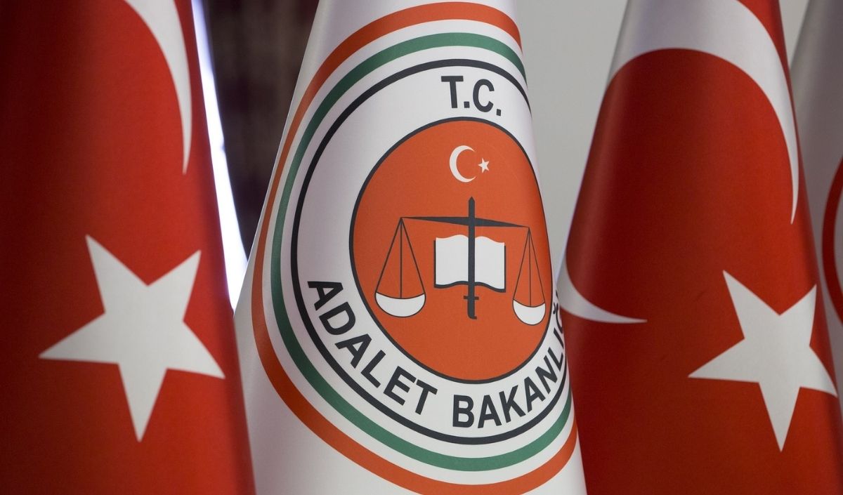 Adalet Bakanı3