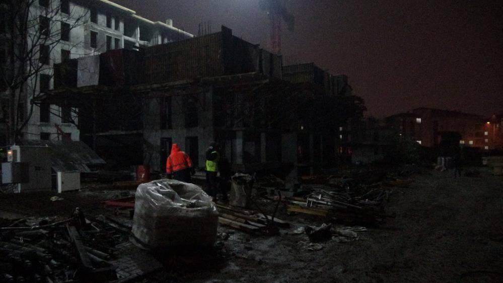 İnşaatta 15 metre yüksekten düşen genç işçi yaralandı!