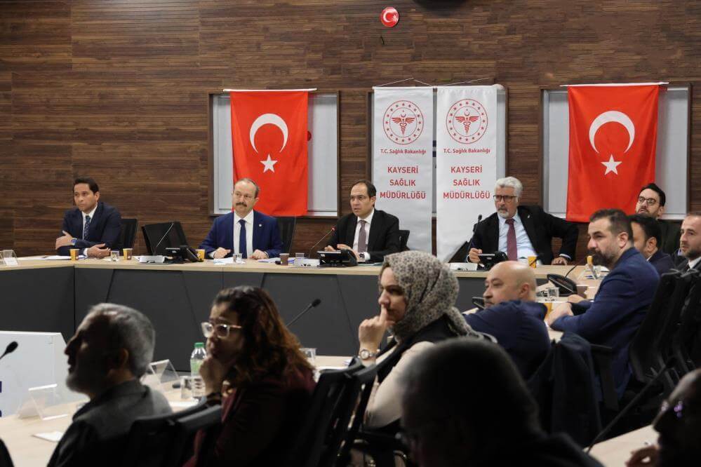 Kayseri’de sağlık yatırımları ve hizmet kapasiteleri masaya yatırıldı!