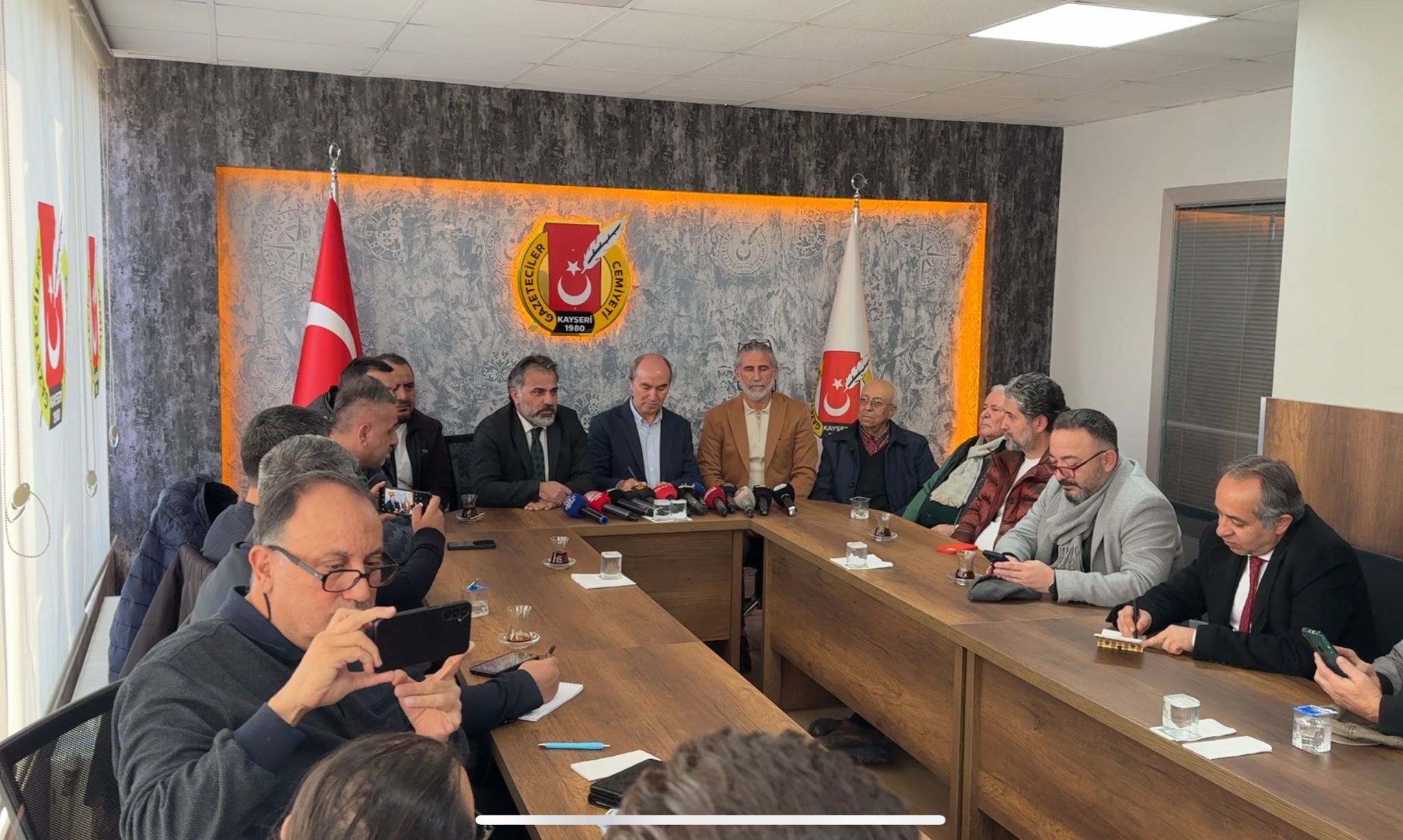 Azim Deniz Açıklama (3)