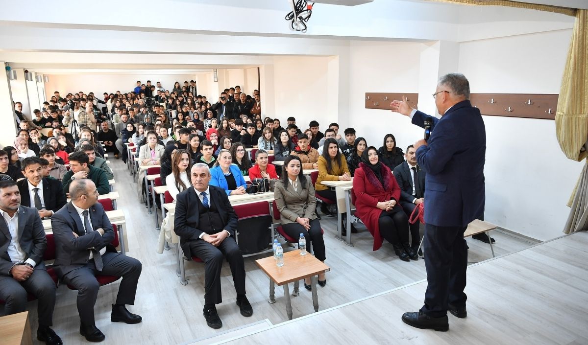 Büyükkılıç Lise4