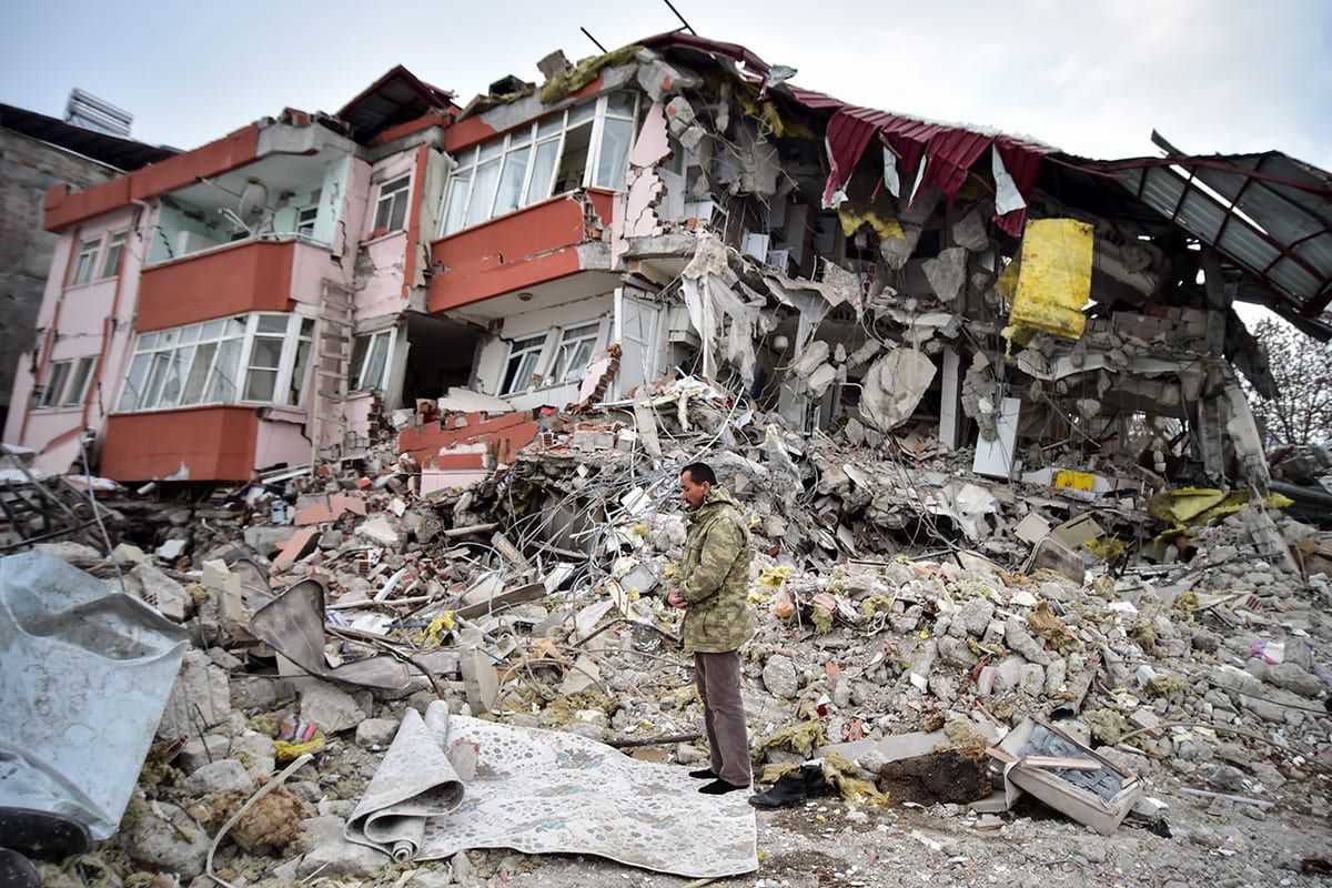 Deprem Uzmanı 7 Büyüklüğünde Deprem Beklediği İlleri Tek Tek Sıraladı!
