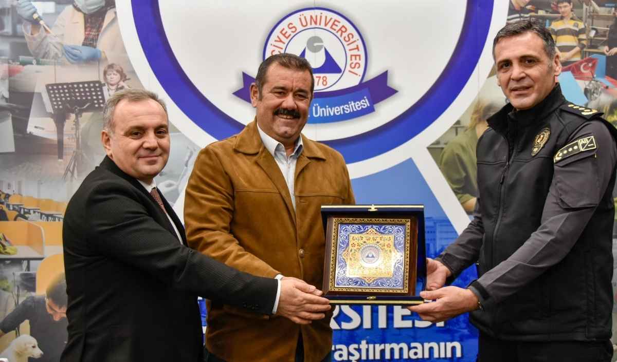 Erciyes Üniversitesi O Isimlere Veda Etti! (5)