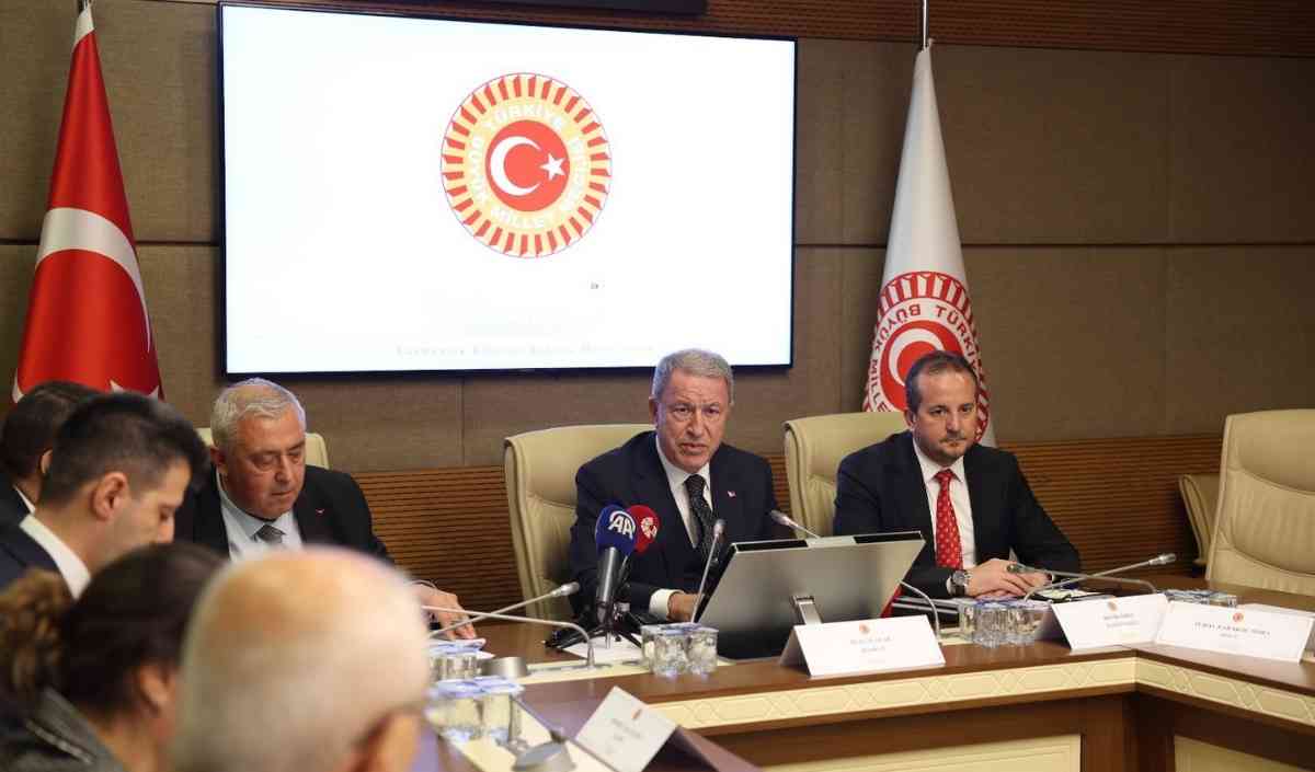 Hulusi Akar Dijital Vatan Vurgusu Yaptı! (2)