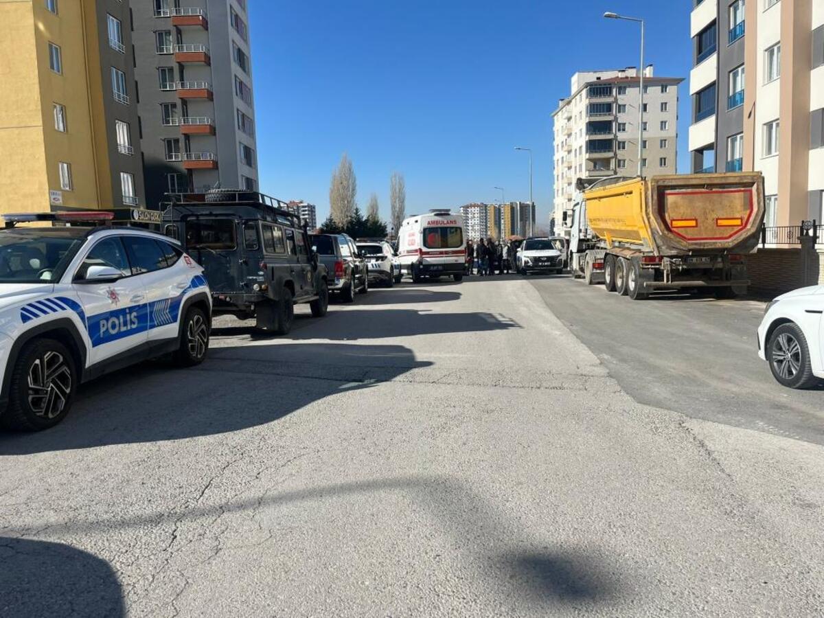 Kayseri Özel Harekat Ölü Bulundu (1)