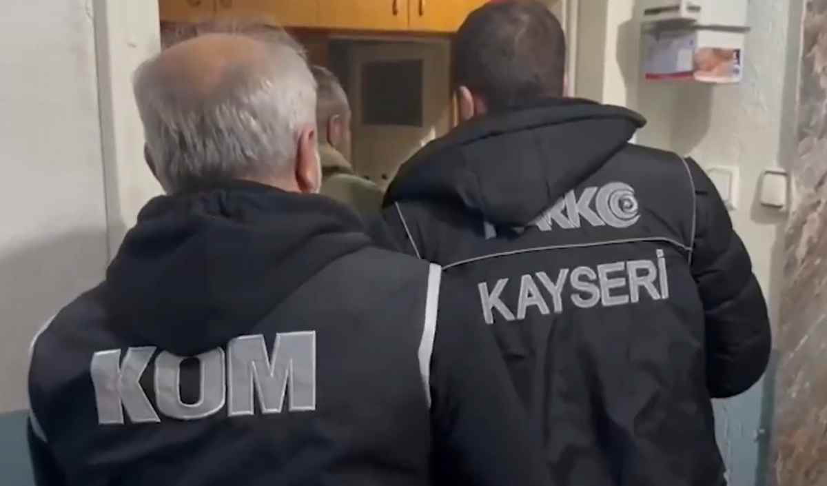 Kayseri'de Organize Suç Örgütüne Büyük Darbe 19 Şüpheli Yakalandı (1)