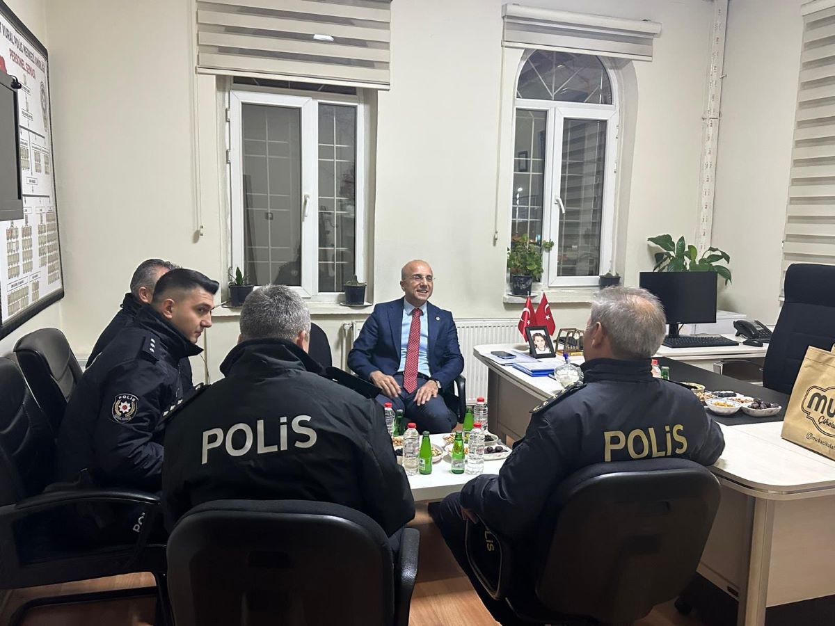 Kayserili Vekil Yılbaşında Tam Mesai Yaptı! 1