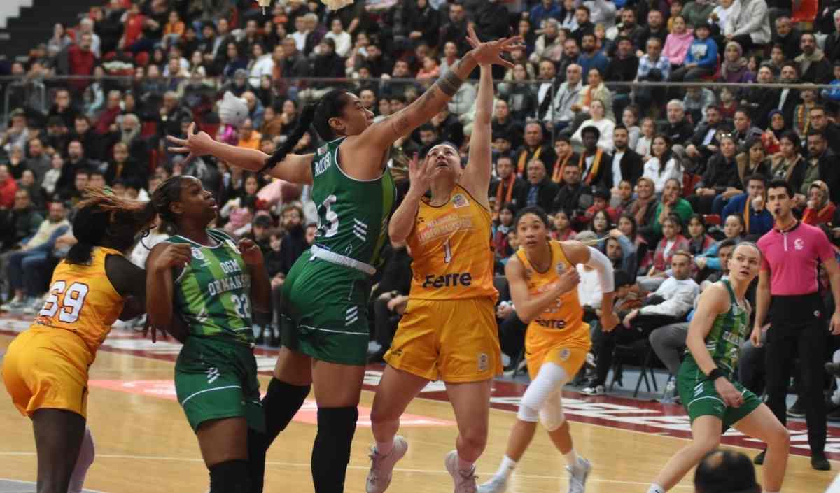 Melikgazi Kayseri Basketbol Evinde Mağlubiyetin Tadına Baktı (4)